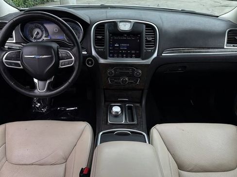 Used 2021 Chrysler 300 Touring L AWD/4WD image 16