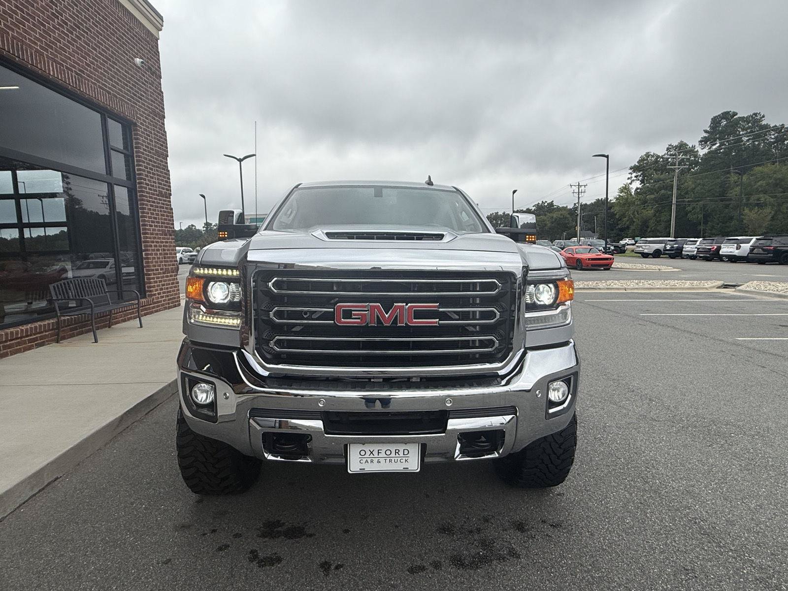 Used 2018 GMC Sierra 2500 SLT w/ Duramax Plus Package AWD/4WD image 29
