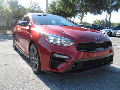 Used 2020 Kia Forte GT-Line w/ GT-Line Premium Package FWD image 3