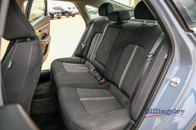 Used 2025 Hyundai Sonata SEL FWD image 11