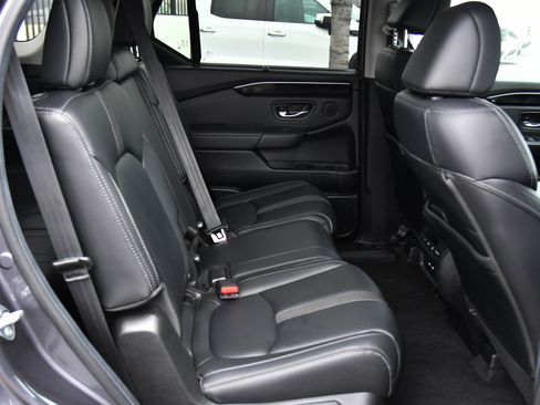 Used 2024 Honda Pilot EX-L image 48