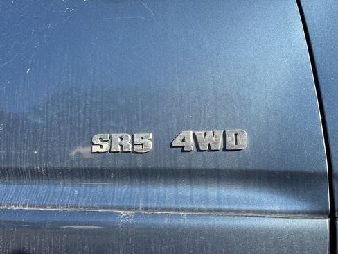 Used 2004 Toyota 4Runner SR5 image 5