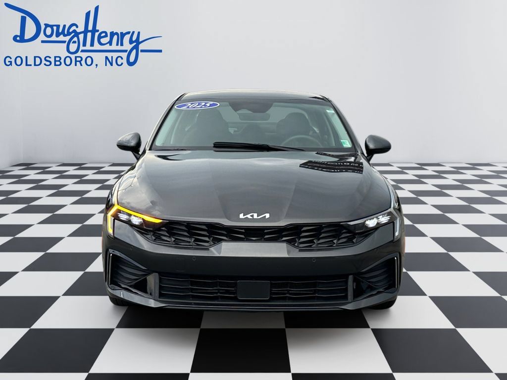 Used 2025 Kia K5 LXS FWD image 8