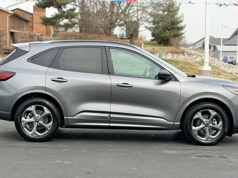 Used 2024 Ford Escape ST-Line image 4