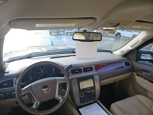 Used 2011 GMC Sierra 3500 SLT w/ SLT Convenience Package image 27