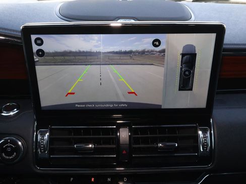 Used 2023 Lincoln Navigator Reserve image 33