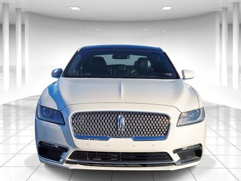 Used 2018 Lincoln Continental Select w/ Continental Climate Package image 5
