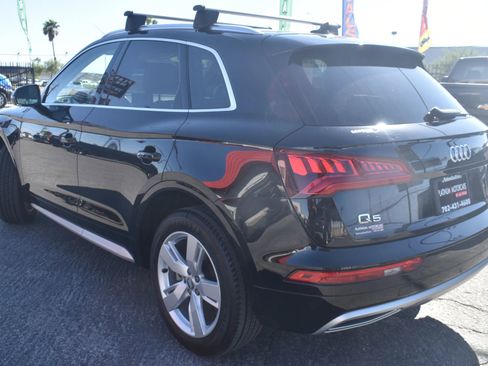 Used 2019 Audi Q5 2.0T Premium w/ Convenience Package image 4