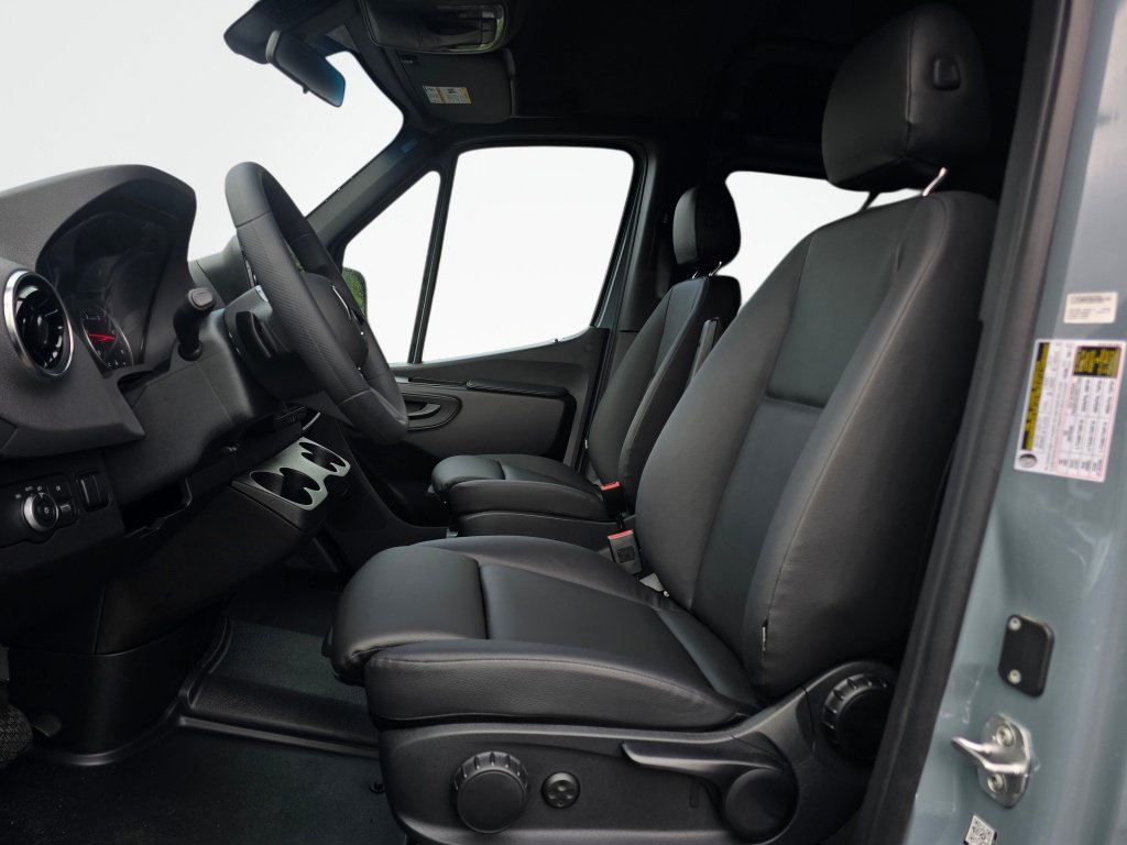 New 2026 Mercedes-Benz Sprinter 2500 image 31