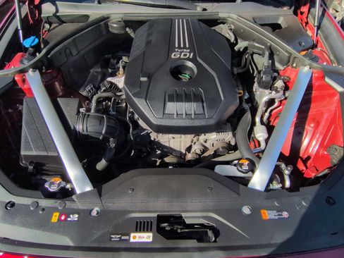 Used 2023 Genesis G70 2.0T image 15