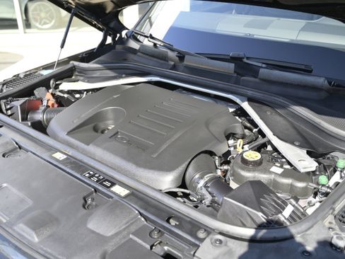 Used 2024 Land Rover Range Rover SE image 62