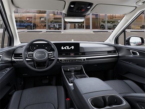 New 2026 Kia Carnival SX w/ SX Dark Edition Package image 14