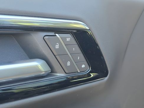 New 2026 Chevrolet Tahoe Premier w/ Sun And Tow Package AWD/4WD image 19
