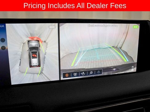 Certified 2025 Nissan Armada PRO-4X w/ Pro-4X Premium Package AWD/4WD image 16