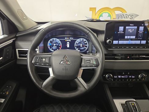 Used 2024 Mitsubishi Outlander SEL AWD/4WD image 15