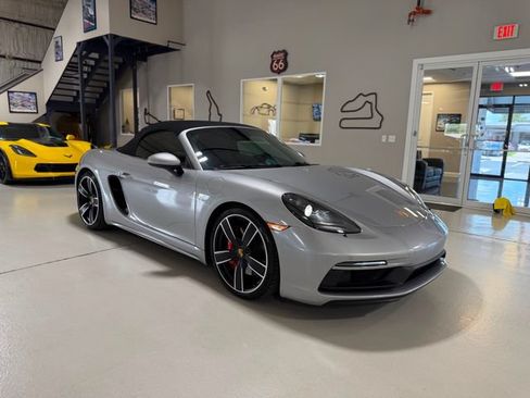 Used 2023 Porsche 718 Boxster GTS RWD image 62