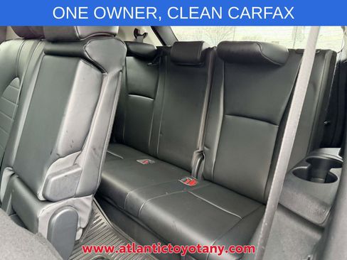 Used 2023 Toyota Highlander XLE AWD/4WD image 17