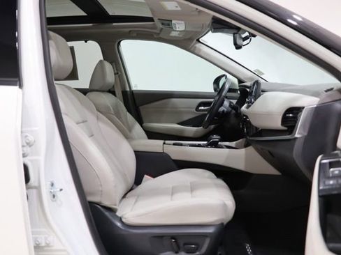 Used 2023 Nissan Rogue SL w/ SL Premium Package image 36