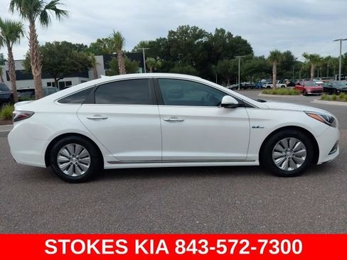 Used 2016 Hyundai Sonata SE FWD image 4