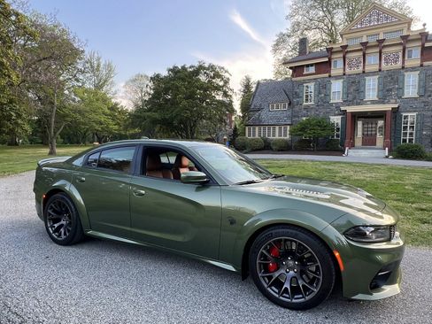 Used 2022 Dodge Charger SRT Hellcat w/ SRT Black Package image 27
