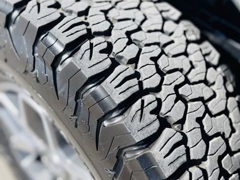 Used 2022 Ford Bronco Badlands image 11