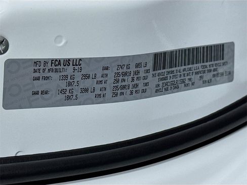 Used 2020 Chrysler Pacifica Limited image 34