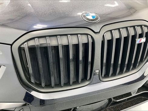 Certified 2023 BMW X7 M60i image 37
