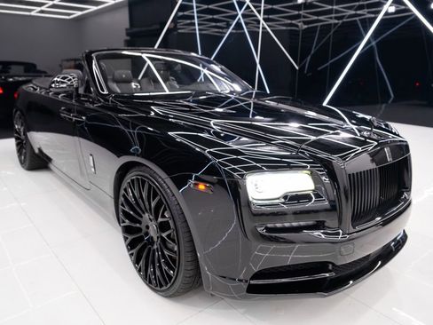 Used 2016 Rolls-Royce Dawn image 6