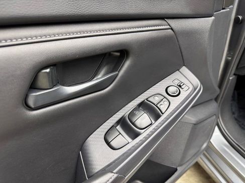 Used 2024 Nissan Sentra S image 11