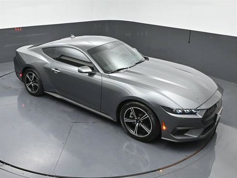 Certified 2025 Ford Mustang Coupe RWD image 34