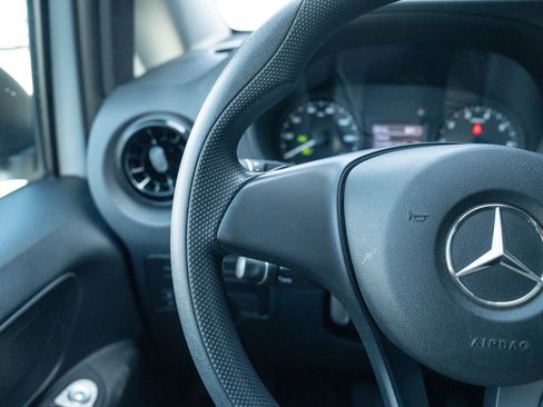 Used 2022 Mercedes-Benz Metris image 22