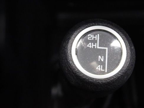 Used 2021 Jeep Gladiator Sport image 38