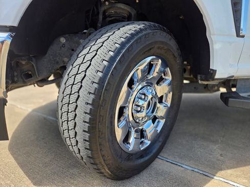 Used 2024 Ford F250 Lariat w/ Chrome Package AWD/4WD image 30