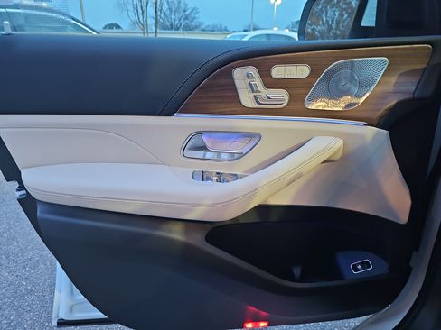 New 2026 Mercedes-Benz GLE 450 4MATIC image 28