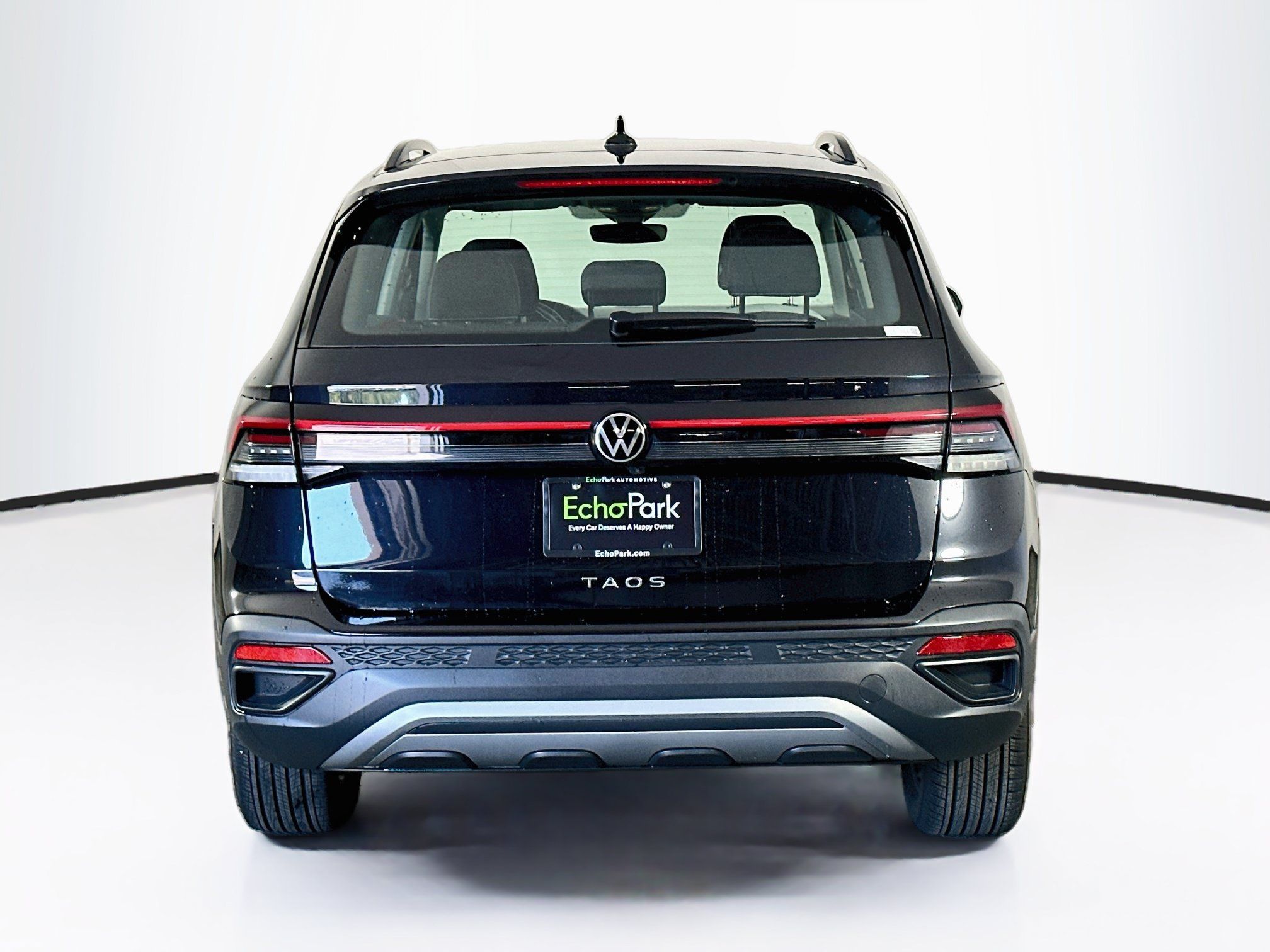 Used 2025 Volkswagen Taos S FWD image 7