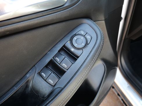 Used 2021 Buick Encore GX Preferred w/ Cold Weather Comfort Package image 7