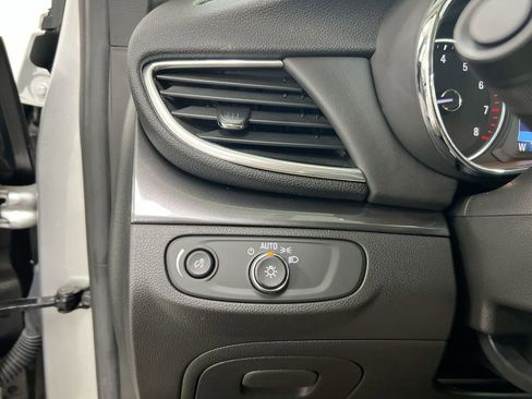 Used 2022 Buick Encore Preferred w/ Safety Package AWD/4WD image 18