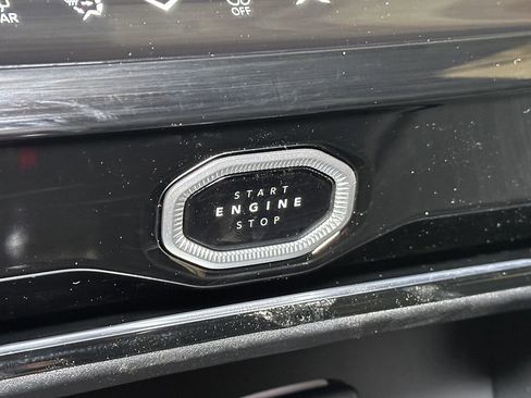 New 2026 Jeep Grand Cherokee Laredo image 24