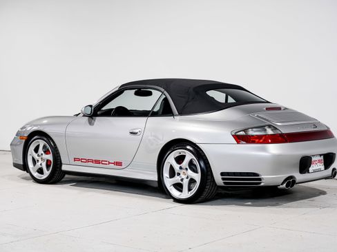 Used 2004 Porsche 911 Carrera 4S image 8