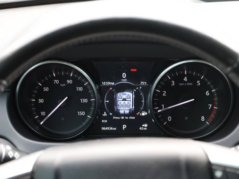 Used 2017 Land Rover Discovery Sport SE AWD/4WD image 19