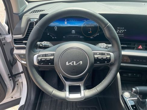 Used 2025 Kia Sportage SX FWD image 18