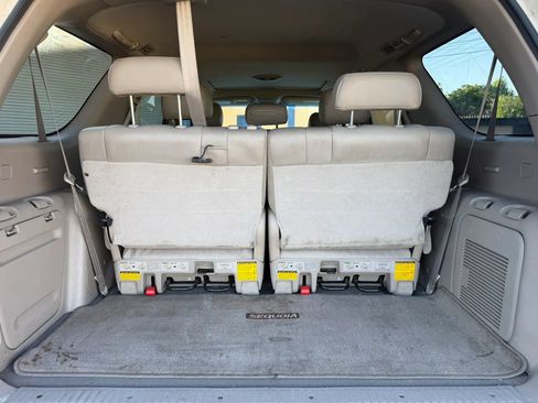 Used 2007 Toyota Sequoia Limited RWD image 15