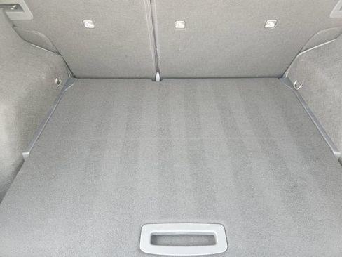 Used 2025 Nissan Kicks SV FWD image 27