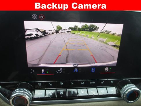 Used 2024 GMC Canyon Denali AWD/4WD image 16