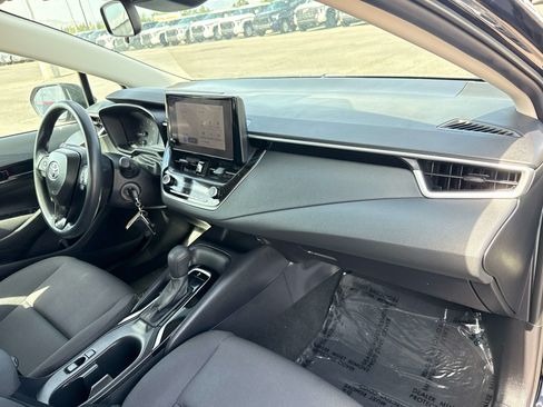 Used 2024 Toyota Corolla LE FWD image 18