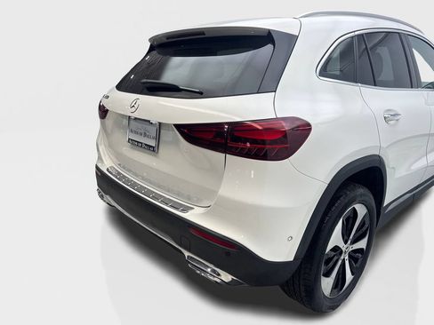 Used 2025 Mercedes-Benz GLA 250 image 18