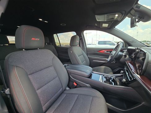Used 2024 Chevrolet Traverse Z71 w/ Enhanced Driving Package AWD/4WD image 32