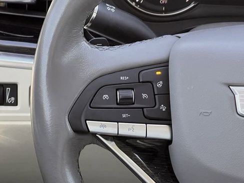 Certified 2022 Cadillac XT6 Premium Luxury image 16