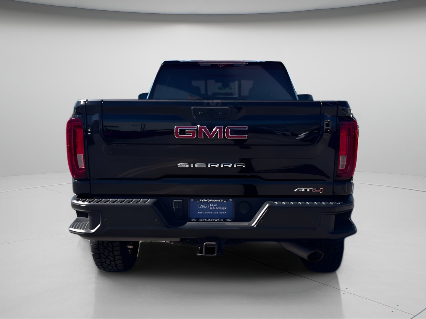 Used 2022 GMC Sierra 2500 AT4 w/ AT4 Premium Plus Package AWD/4WD image 9