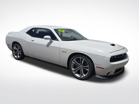 Used 2022 Dodge Challenger R/T RWD image 8